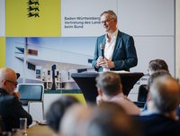 Veranstaltungsfoto, Rede: Staatssekretär Rudi Hoogvliet