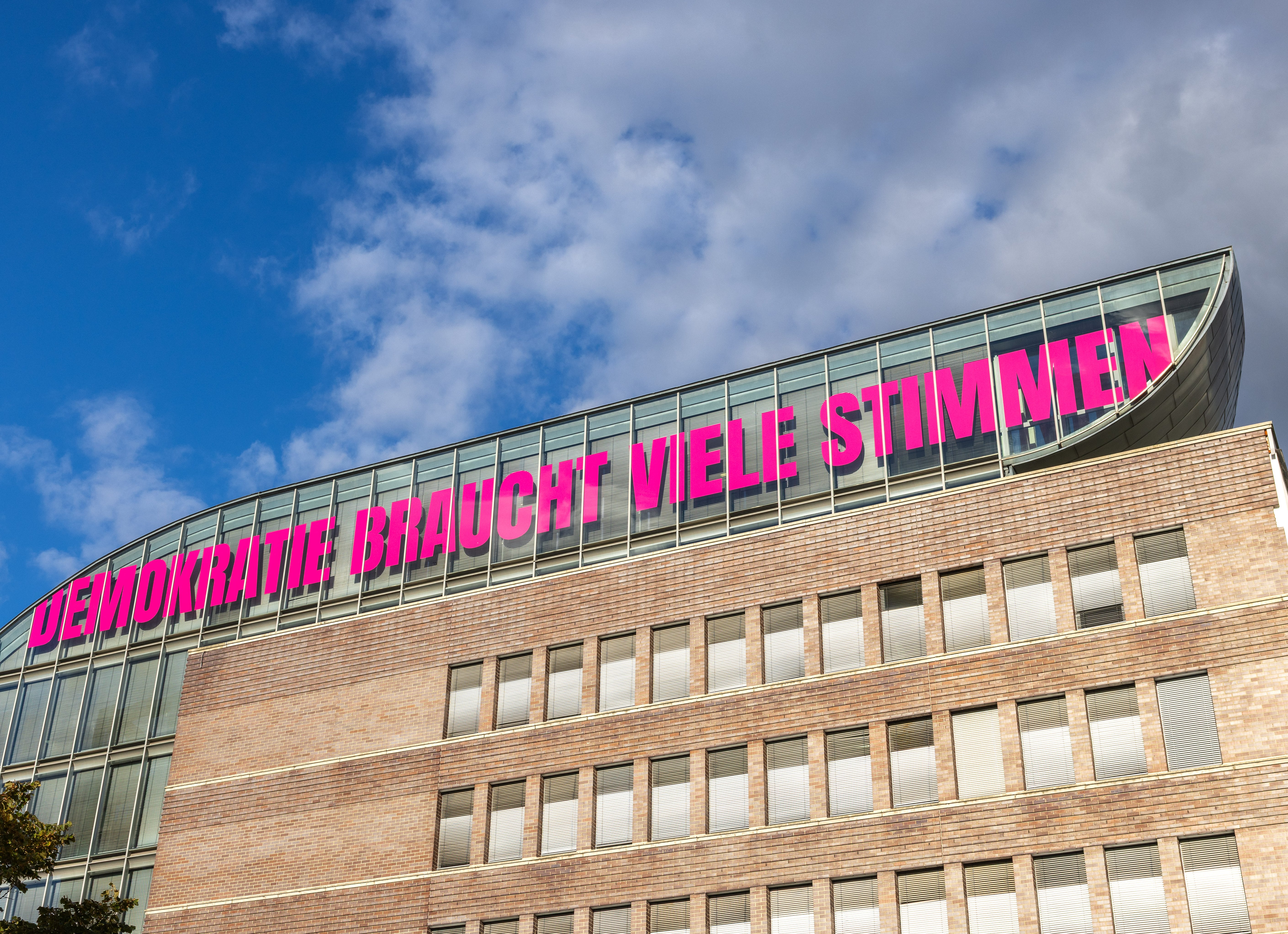Haus der Presse mit Schriftzug