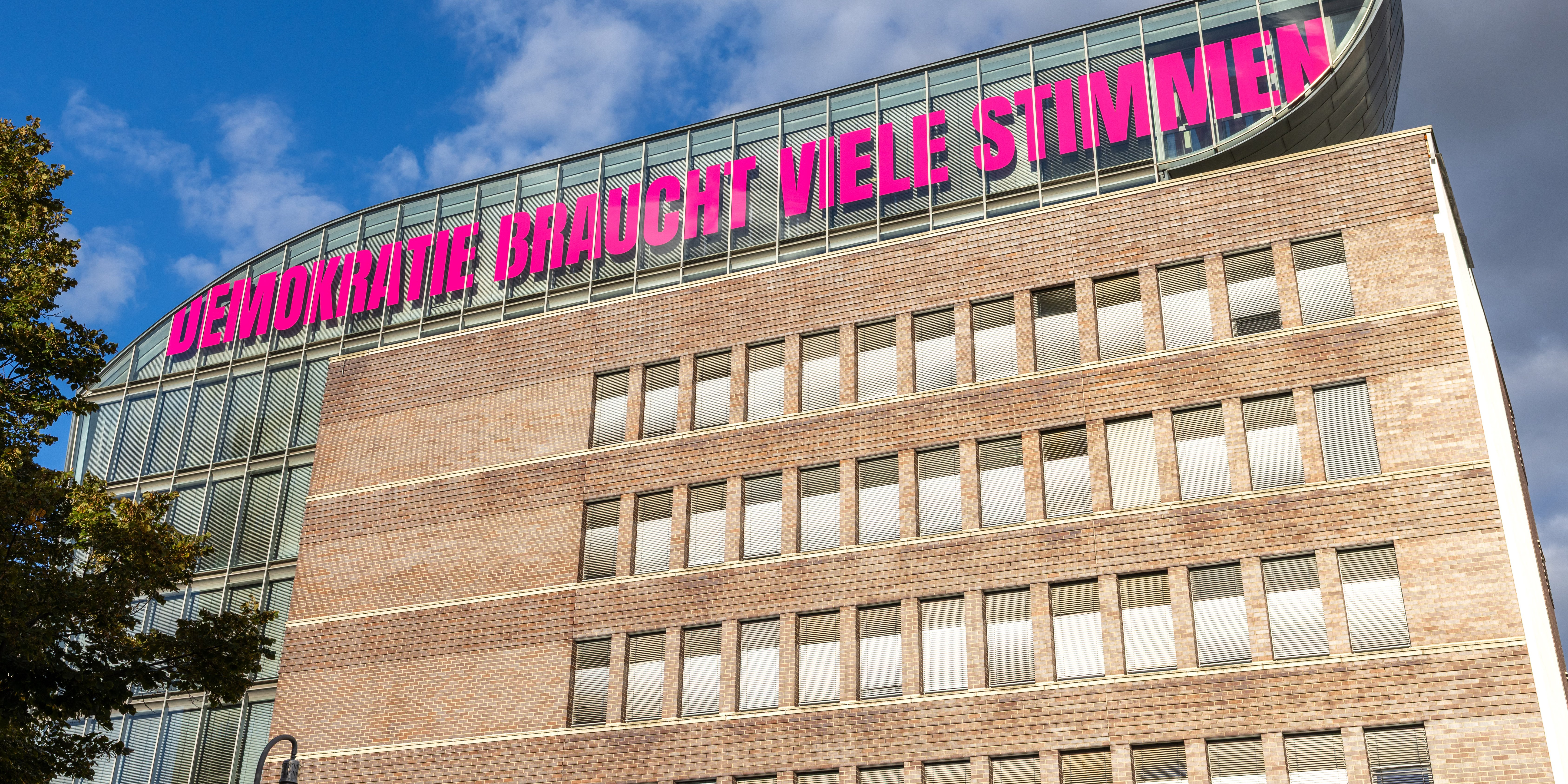 Haus der Presse mit Schriftzug