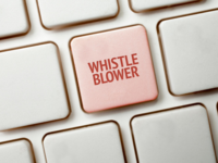 Computertaste, auf der "Whistleblower" steht