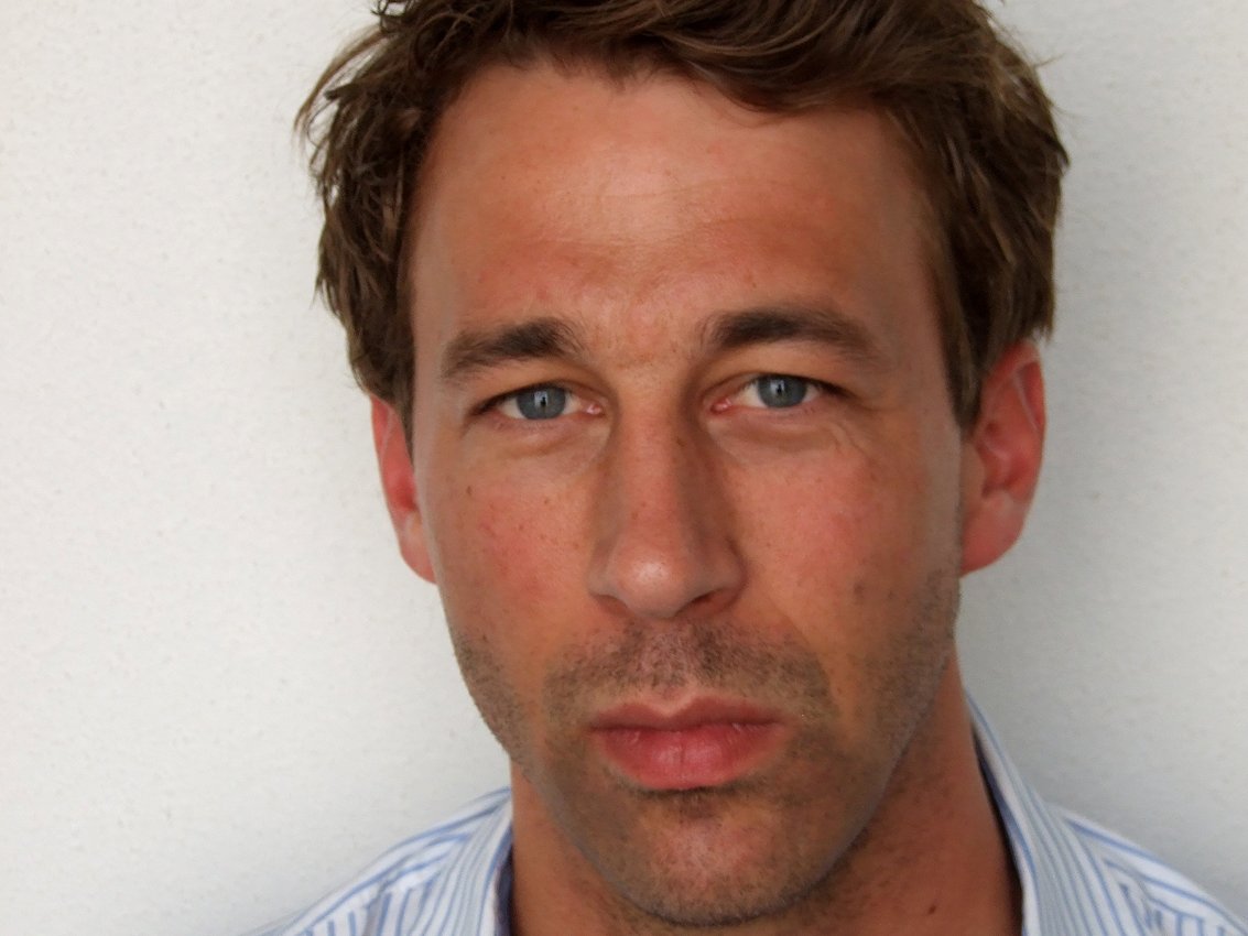 Portraitfoto von Tobias Haberl