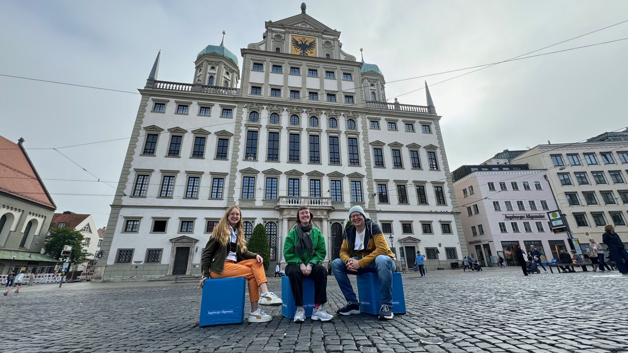 Augsburger Allgemeine Good-News-Aktion am Rathausplatz in Augsburg