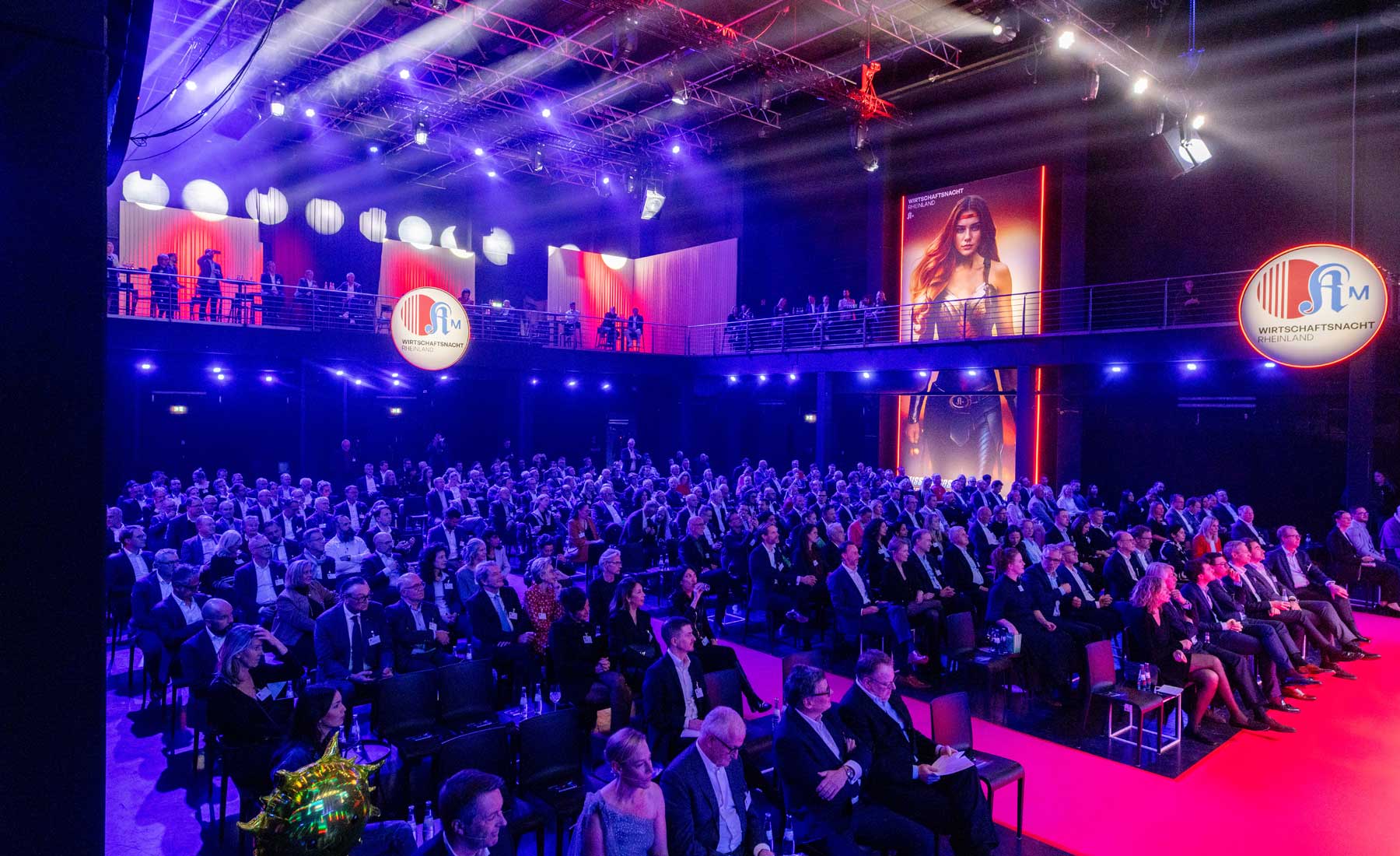 350 Personen aus der Kölner Stadt-Gesellschaft waren bei der "Wirtschaftsnacht Rheinland" der KStA Medien zu Gast.